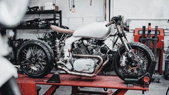 Tempat Service Kawasaki Versys di Bali Kenyamanan Berkendara Selalu Terjaga