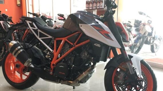 Service KTM Super Duke di Bali Solusi Perawatan Maksimal untuk Motor Ekstrim Anda